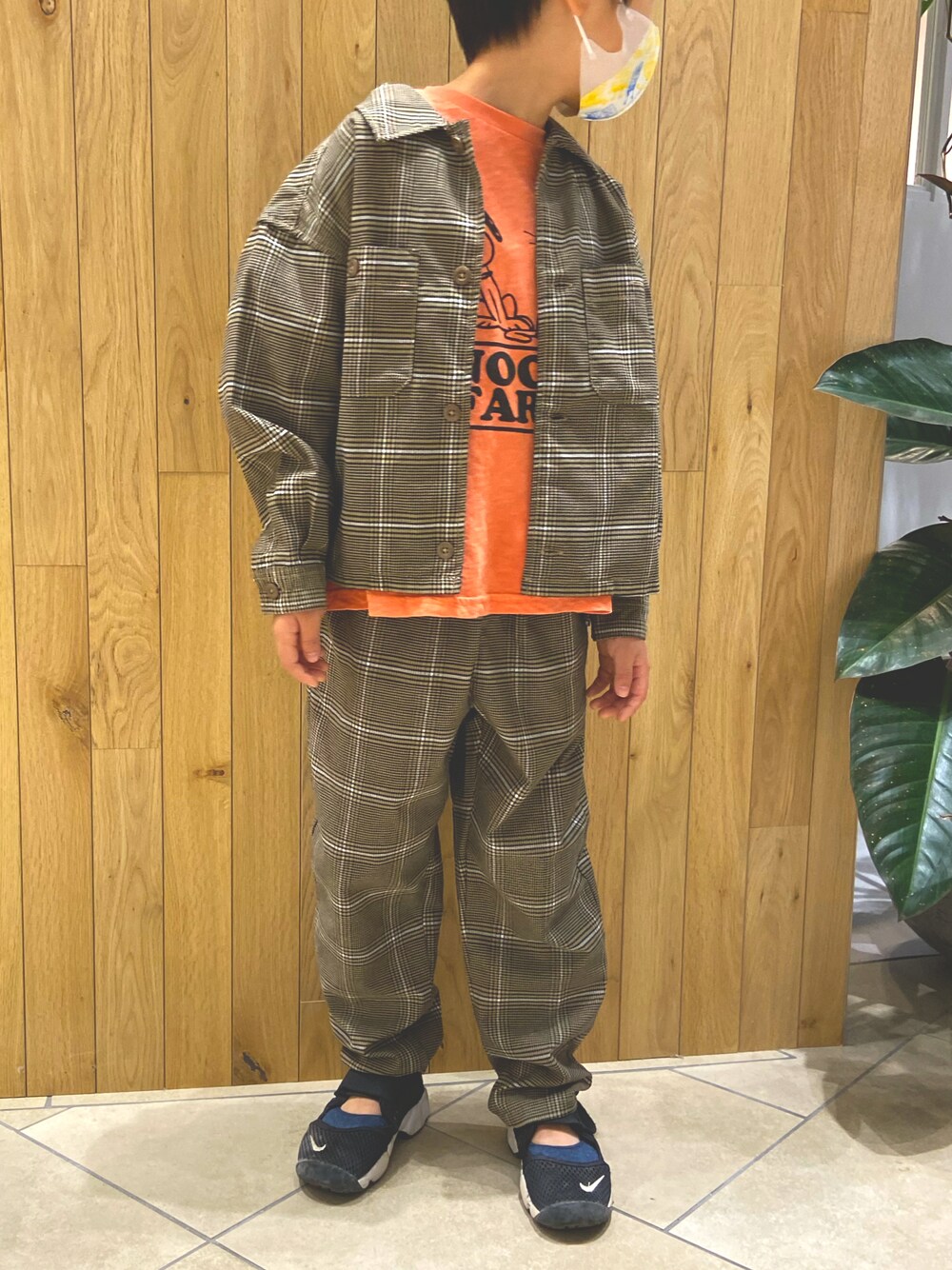 「だから秋服が好き、秋のコーデ、秋服準備はじめました、秋トレンド2021、秋服、チェック、セットアップ、秋色、秋のブラウンスタイル」｜「GUのアイテム（パンツ、その他）」を使った、kenmoxさん（キッズ・123cm）の秋コーディネートの1枚目の写真