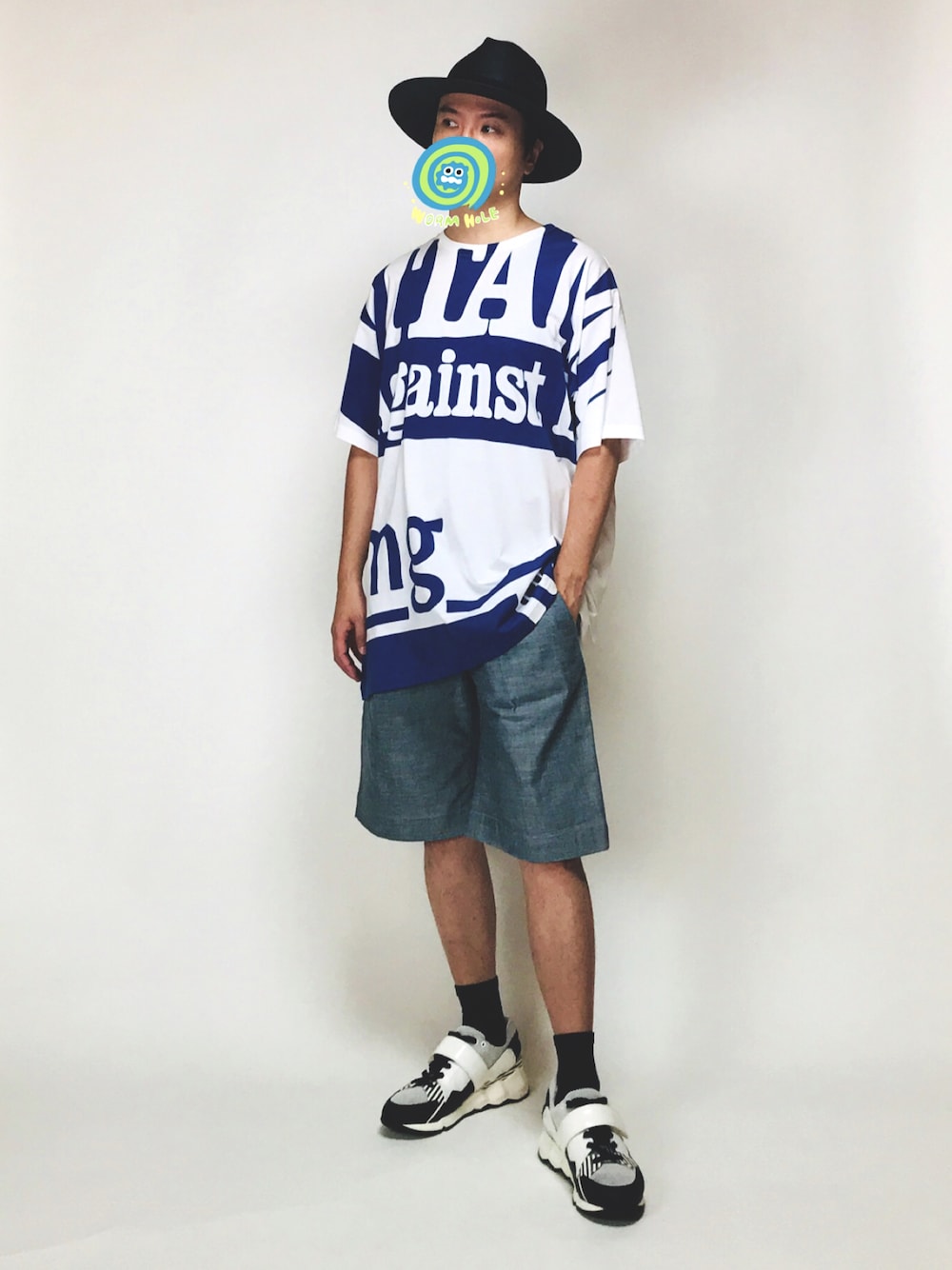 「おしゃれさんと繋がりたい、大人カジュアル、リラックススタイル、スニーカー、休日コーデ、オーバーサイズ、休日スタイル、いいね、save、フォローお願いします🤑、Maison Margiela、PIERRE HARDY」｜「s'yteのアイテム（ハット、ブラック系）」を使った、YOPPYさん（メンズ・168cm）の秋コーディネートの1枚目の写真