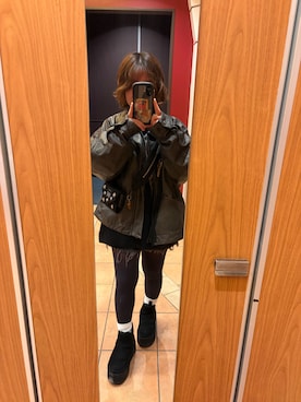 「アイテム（ライダースジャケット）」を使った、m a h o さん（レディース・143cm）の冬コーディネート