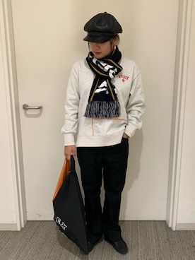 「サッカーマフラー」｜「アイテム（スウェット）」を使った、けいてぃさん（レディース・157cm）の秋コーディネート