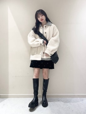 「アイテム（ボディバッグ/ウエストポーチ）」を使った、Asakaさん（レディース・165cm）の冬コーディネート