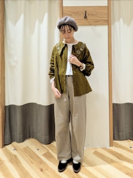 「刺繍」｜「アイテム（ハンチング/ベレー帽）」を使った、asa3258さん（レディース・161cm）の秋コーディネート