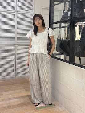 「LOWRYS FARM（ローリーズファーム）の２ＷＡＹレースフリルブラウス 668391（シャツ/ブラウス、ホワイト系）」を使った、waka72002さん（レディース）の夏コーディネート