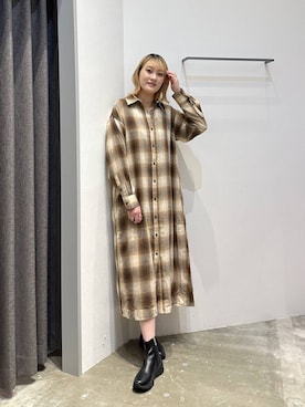 「アイテム（シャツワンピース）」を使った、ayakabfさん（レディース・172cm・20代）の秋コーディネート