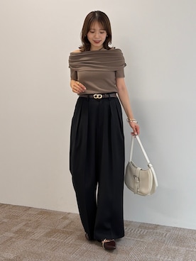 「Thevon（ゼボン）の2タックスラックス（その他パンツ、ブラック系）」を使った、mayuさん（レディース・157cm）の夏コーディネート