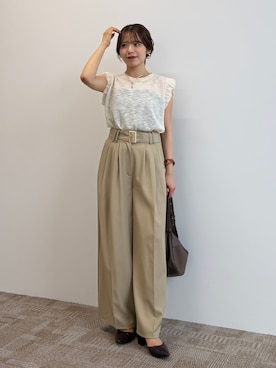 「Thevon（ゼボン）の【新色登場！】ベルト付きタックワイドスラックス（スラックス、ベージュ系）」を使った、mayuさん（レディース・157cm）の夏コーディネート
