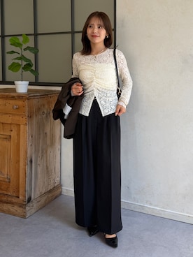 「Thevon（ゼボン）の前後2WAYギャザーインナー（Tシャツ/カットソー、ホワイト系）」を使った、mayuさん（レディース・157cm）の秋コーディネート