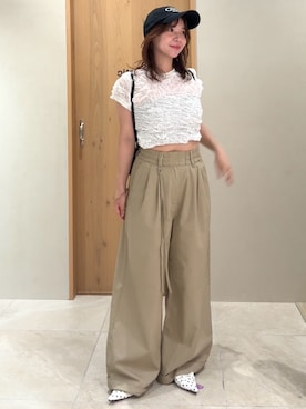 「mystic（ミスティック）のワイドベルトタックパンツ（その他パンツ、ベージュ系）」を使った、horieyumiさん（レディース・156cm）の夏コーディネート