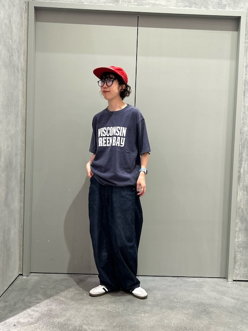 【UNISEX】アシッドウォッシュ加工ロゴTEE