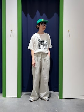 「CIAOPANIC TYPY（チャオパニックティピー）の【UNISEX】【プラスサイズあり】ストライプシアサッカーイージーパンツ（その他パンツ、ホワイト系）」を使った、risakoさん（レディース・160cm）の春コーディネート
