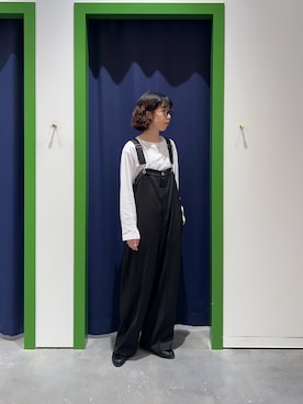 「WILLOW（ウィロー）の【willow】スラックスサロペット（サロペット/オーバーオール、ブラック系）」を使った、risakoさん（レディース・160cm）の春コーディネート