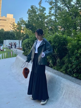 「MURUA（ムルーア）のアイテム（テーラードジャケット）」を使った、磯目理瑠華さん（レディース・155cm）の秋コーディネート