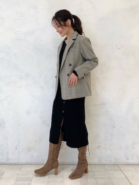 「MERCURYDUO（マーキュリーデュオ）のアイテム（Tシャツ/カットソー）」を使った、村岡愛美さん（レディース・162cm）の秋コーディネート