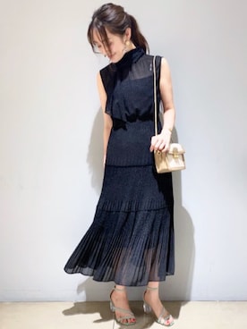「お呼ばれ」｜「アイテム（サンダル）」を使った、村岡愛美さん（レディース・162cm）の夏コーディネート