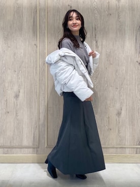 「新作」｜「アイテム（ダウンジャケット/コート）」を使った、村岡愛美さん（レディース・162cm）の秋コーディネート