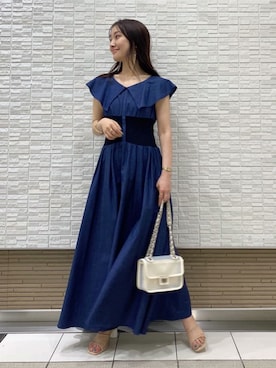 「MERCURYDUO（マーキュリーデュオ）のアイテム（Tシャツ/カットソー）」を使った、村岡愛美さん（レディース・162cm）の夏コーディネート