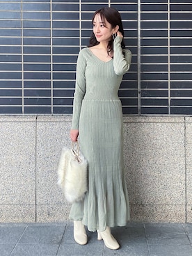 「シャーベットカラー」｜村岡愛美さん（レディース・162cm）の秋コーディネート