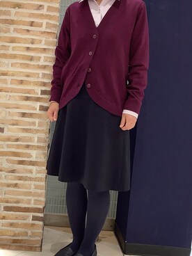 「TOKYO SHIRTS（トウキョウシャツ）の裾丸Ｖネックニットカーディガン（カーディガン/ボレロ）」を使った、BRICK HOUSE シャツ工房 大森アトレ店さん（レディース・156cm）の秋コーディネート