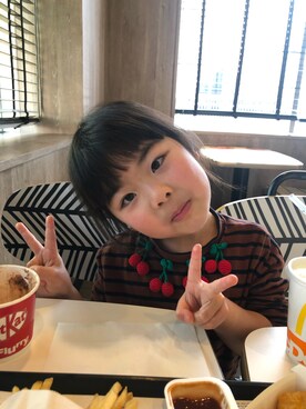 「マクドナルド」｜starさん（キッズ・100cm）の春コーディネート