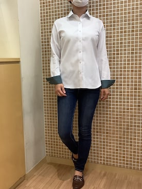 「シロシャツ」｜BRICK HOUSE シャツ工房 直方イオンモール店さん（レディース・155cm）の冬コーディネート