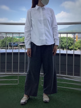 「TOKYO SHIRTS（トウキョウシャツ）の【透け防止】 衿・前立比翼刺繍 長袖カジュアルシャツ（ビジネスシャツ、ホワイト系）」を使った、BRICK HOUSE シャツ工房 直方イオンモール店さん（レディース・162cm）の夏コーディネート