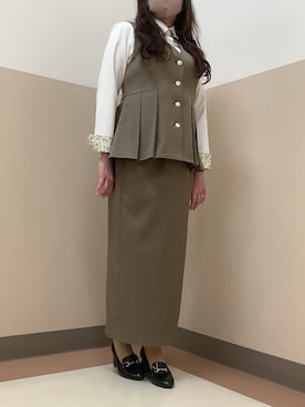 「TOKYO SHIRTS（トウキョウシャツ）の形態安定ノーアイロン レギュラー 長袖ビジネスワイシャツ（ビジネスシャツ、イエロー系）」を使った、BRICK HOUSE シャツ工房 直方イオンモール店さん（レディース・154cm）の春コーディネート