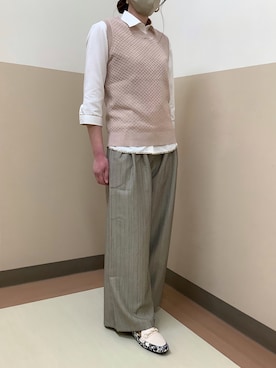 「TOKYO SHIRTS（トウキョウシャツ）のVネック レディースニットベスト（ベスト、ピンク系）」を使った、BRICK HOUSE シャツ工房 直方イオンモール店さん（レディース・154cm）の春コーディネート