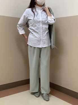 「TOKYO SHIRTS（トウキョウシャツ）のCOFREX スタンドフリル クレリック ひねりピンタック ブラウス 七分袖 レディースデザインシャツ（シャツ/ブラウス、ブルー系）」を使った、BRICK HOUSE シャツ工房 直方イオンモール店さん（レディース・154cm）の春コーディネート