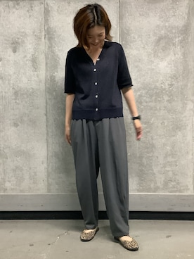 「TOKYO SHIRTS（トウキョウシャツ）のドライレーヨン 半袖 Vネック カーディガン（カーディガン/ボレロ、ブルー系）」を使った、SHIRTS PLAZA 天神地下街店さん（メンズ・171cm）の夏コーディネート