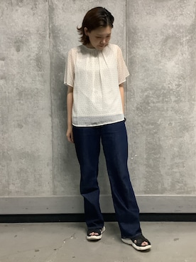 「TOKYO SHIRTS（トウキョウシャツ）のランダムドット  シフォンブラウス 五分袖（シャツ/ブラウス、ホワイト系）」を使った、SHIRTS PLAZA 天神地下街店さん（レディース・168cm）の夏コーディネート