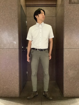 「アイテム（ビジネスシャツ、ホワイト系）」を使った、SHIRTS PLAZA 天神地下街店さん（メンズ・171cm）の秋コーディネート