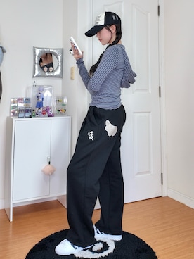 「rom&nd（ロムアンド）のアイテム」を使った、ハヌルさん（レディース・165cm）の冬コーディネート