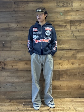 「XLARGE（エクストララージ）のMULTI LOGO ZIP HOODED SWEATSHIRT（パーカー、ブルー系）」を使った、山下 迅さん（メンズ・173cm）の秋コーディネート