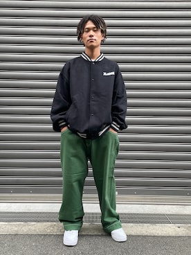 「緑」｜「アイテム（ブルゾン）」を使った、山下 迅さん（メンズ・172cm）の夏コーディネート