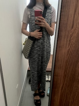 「アイテム（ジャンパースカート）」を使った、miho678さん（レディース・153cm）の秋コーディネート
