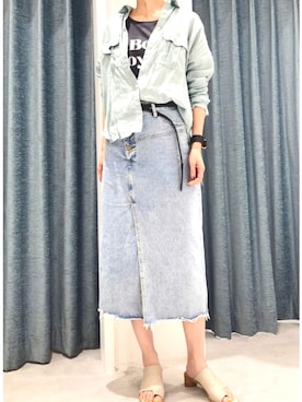 「TITE IN THE STORE（ティテ　インザ　ストア）のアイテム（デニムスカート、ブルー系）」を使った、kaori829ohbaさん（レディース・170cm）の夏コーディネート