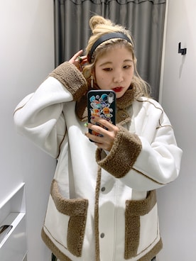 「CASETiFY（ケースティファイ）のアイテム」を使った、migeruさん（レディース・160cm）の秋コーディネート