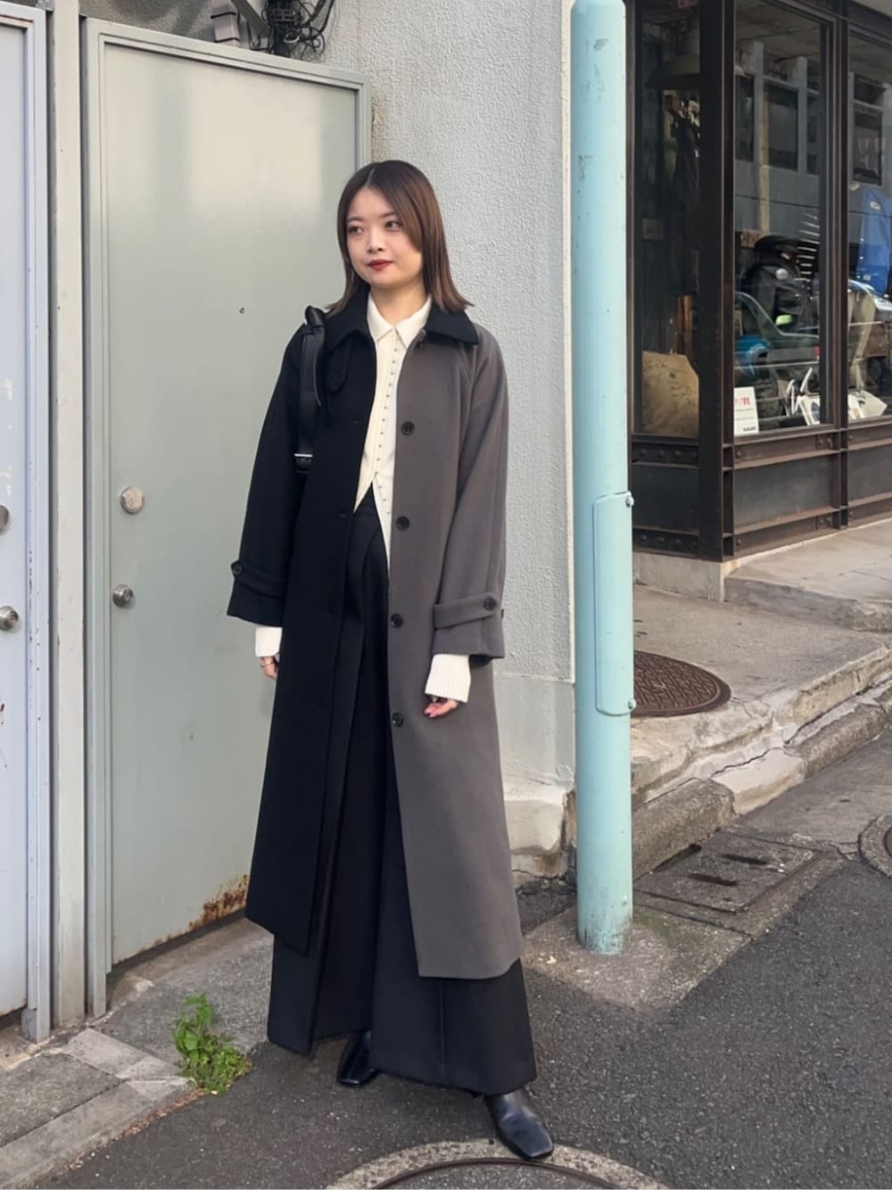 「UNITED TOKYOの2wayステンコート（ステンカラーコート、その他）」を使った、UNITED TOKYO STAFFさん（レディース・163cm）の冬コーディネートの1枚目の写真