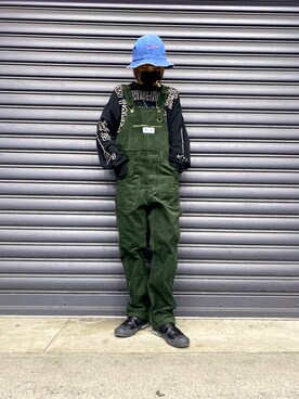 「ROYAL FLASH（ロイヤルフラッシュ）のアイテム（オールインワン・サロペット）」を使った、ミカさん（レディース・166cm）の冬コーディネート