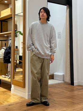 「FORK&SPOON（フォークアンドスプーン）のFORK&SPOON　フレンチドリルピグメントチノパンツ（その他パンツ）」を使った、キムラさん（メンズ・177cm）の秋コーディネート
