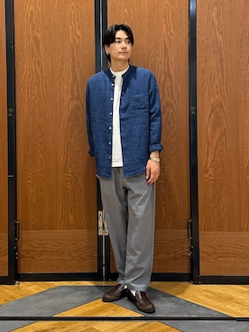「Lee（リー）の『別注』Lee×DOORS　FLEEASY NARROW（その他パンツ、グレー系）」を使った、キムラさん（メンズ・177cm）の春コーディネート