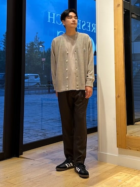 「PENNEYS（ぺニーズ）の『別注』PENNEYS×DOORS　THE FOX 天竺 Long-Sleeve T-Shirts（Tシャツ/カットソー）」を使った、キムラさん（メンズ・177cm）の秋コーディネート