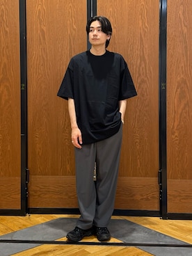 「URBAN RESEARCH DOORS（アーバンリサーチドアーズ）の『別注』HANES×DOORS　BEEFY-T DOORS FIT SHORT-SLEEVE（Tシャツ/カットソー、ブラック系）」を使った、キムラさん（メンズ・177cm）の春コーディネート