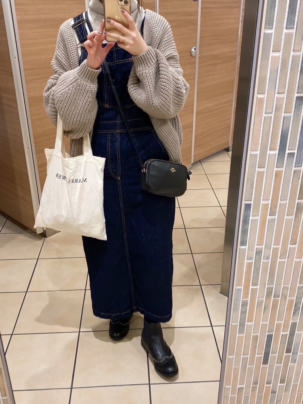 「ハイネック、休日スタイル、ootd、COACH、お散歩コーデ、低身長コーデ、ROSE BUD、ROPE、MARKS & WEB、Mila Owen」｜「marks &webのアイテム（エコバッグ/サブバッグ、ホワイト系）」を使った、yurinakoさん（レディース・156cm）の秋コーディネートの1枚目の写真