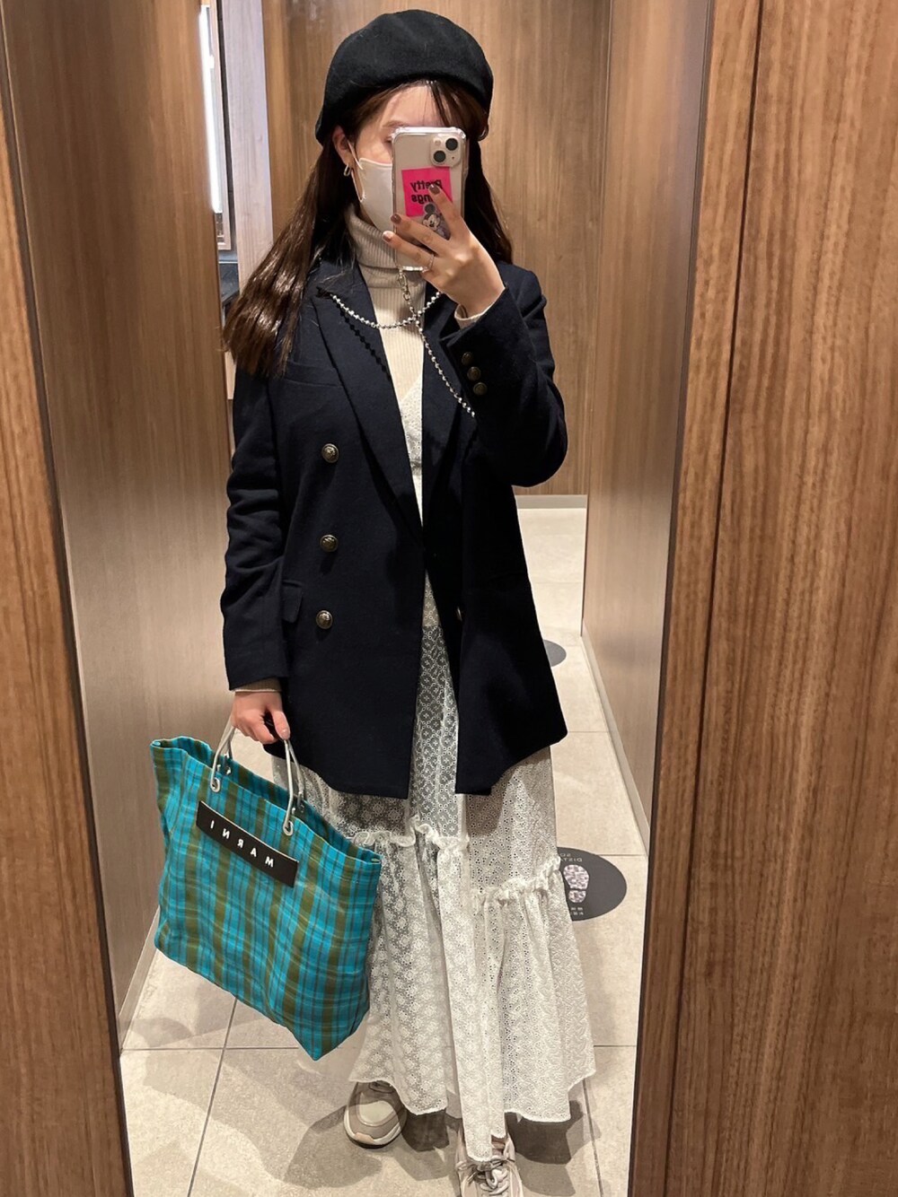 「休日コーデ、低身長、春服コーデ、ootd、LECIELBLEU、INEDCLARO、MARNI、CA4LA、DIANA」｜「MARNIのアイテム（トートバッグ、ブルー系）」を使った、yurinakoさん（レディース・156cm）の冬コーディネートの1枚目の写真