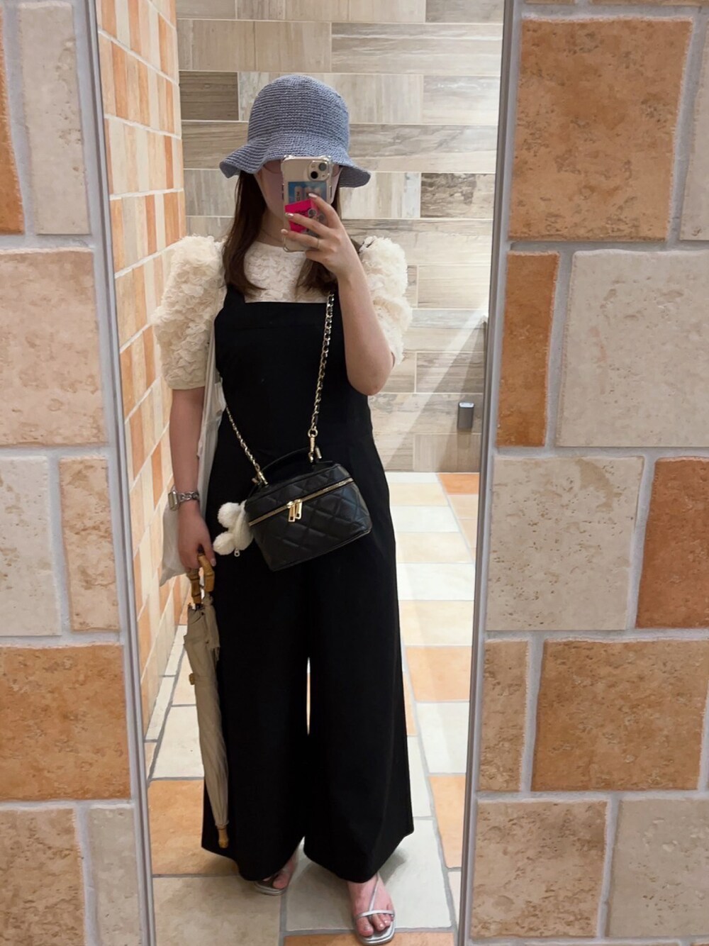 「お出かけコーデ、ラフコーデ、楽ちんコーデ、骨格ウェーブ、夏コーデ、ootd、低身長コーデ、Ray BEAMS、GU、SENSE OF PLACE by URBAN RESEAR、vintage、AULENTTI、utatane、GUコーデ」｜「SENSE OF PLACE by URBAN RESEARCHのナローストラップトングサンダル（サンダル、シルバー系）」を使った、yurinakoさん（レディース・156cm）の夏コーディネートの1枚目の写真