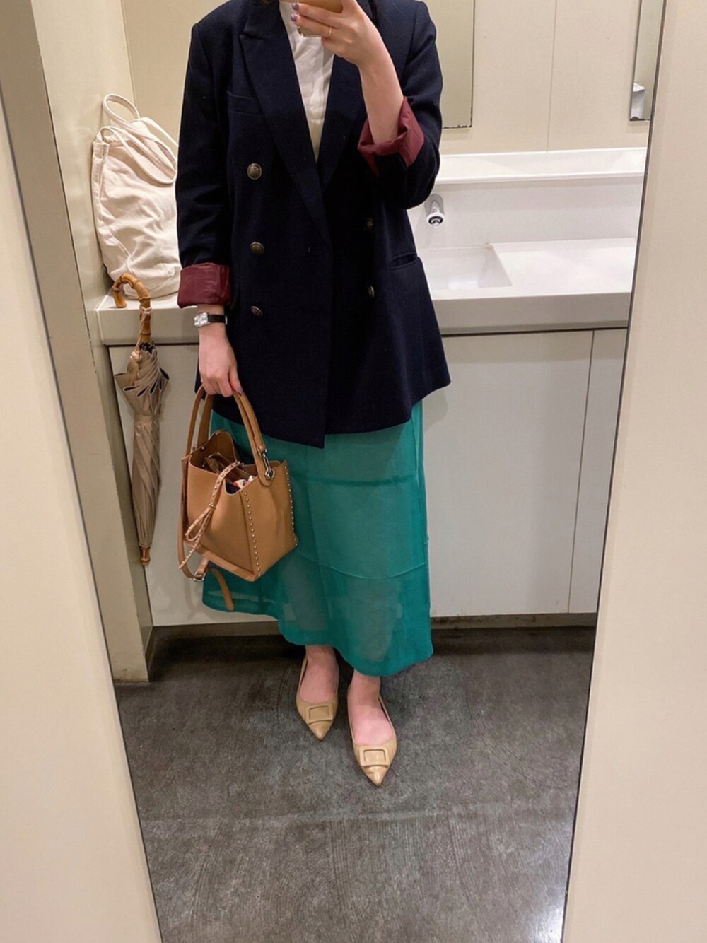 「UNIQLO、ootd、tiffany&co、RANDA、低身長コーデ、ROSE BUD、秋コーデ、utatane、LECIELBLEU、ラブアンドピース2021、INEDCLARO」｜「RANDAのソフト スクエアパーツポインテッドトゥフラットパンプス（パンプス、ベージュ系）」を使った、yurinakoさん（レディース・156cm）の秋コーディネートの1枚目の写真