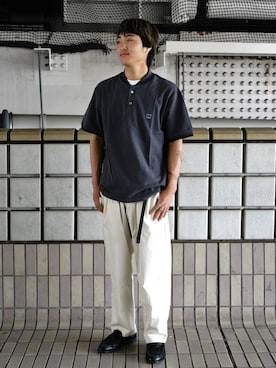 「Gramicci（グラミチ）のアイテム（チノパンツ）」を使った、井上陽翔さん（メンズ・175cm）の夏コーディネート