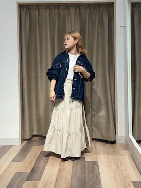 「アイテム（デニムジャケット）」を使った、みおさん（レディース・155cm）の夏コーディネート