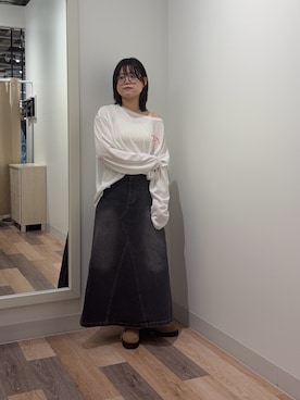 「CPCM（シーピーシーエム）のスラブシアーワンショルロンT（Tシャツ/カットソー、ホワイト系）」を使った、みおさん（レディース・156cm）の春コーディネート